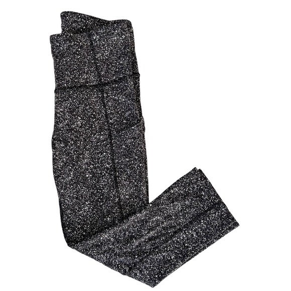 lululemon athletica Pants - Lululemon | Fast and Free crop in black and white | size 4